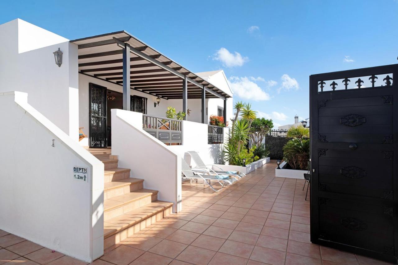Villa Carolina Tias Exterior photo