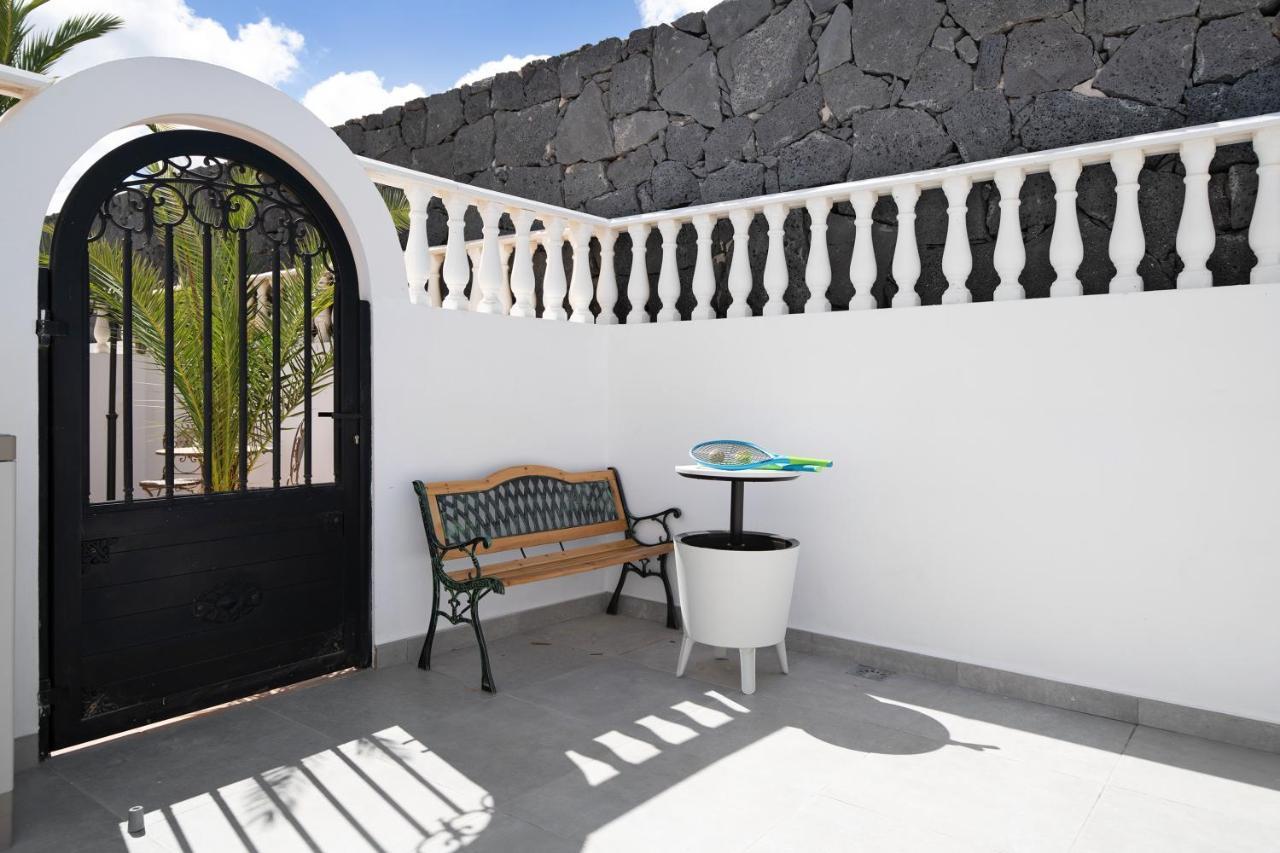 Villa Carolina Tias Exterior photo