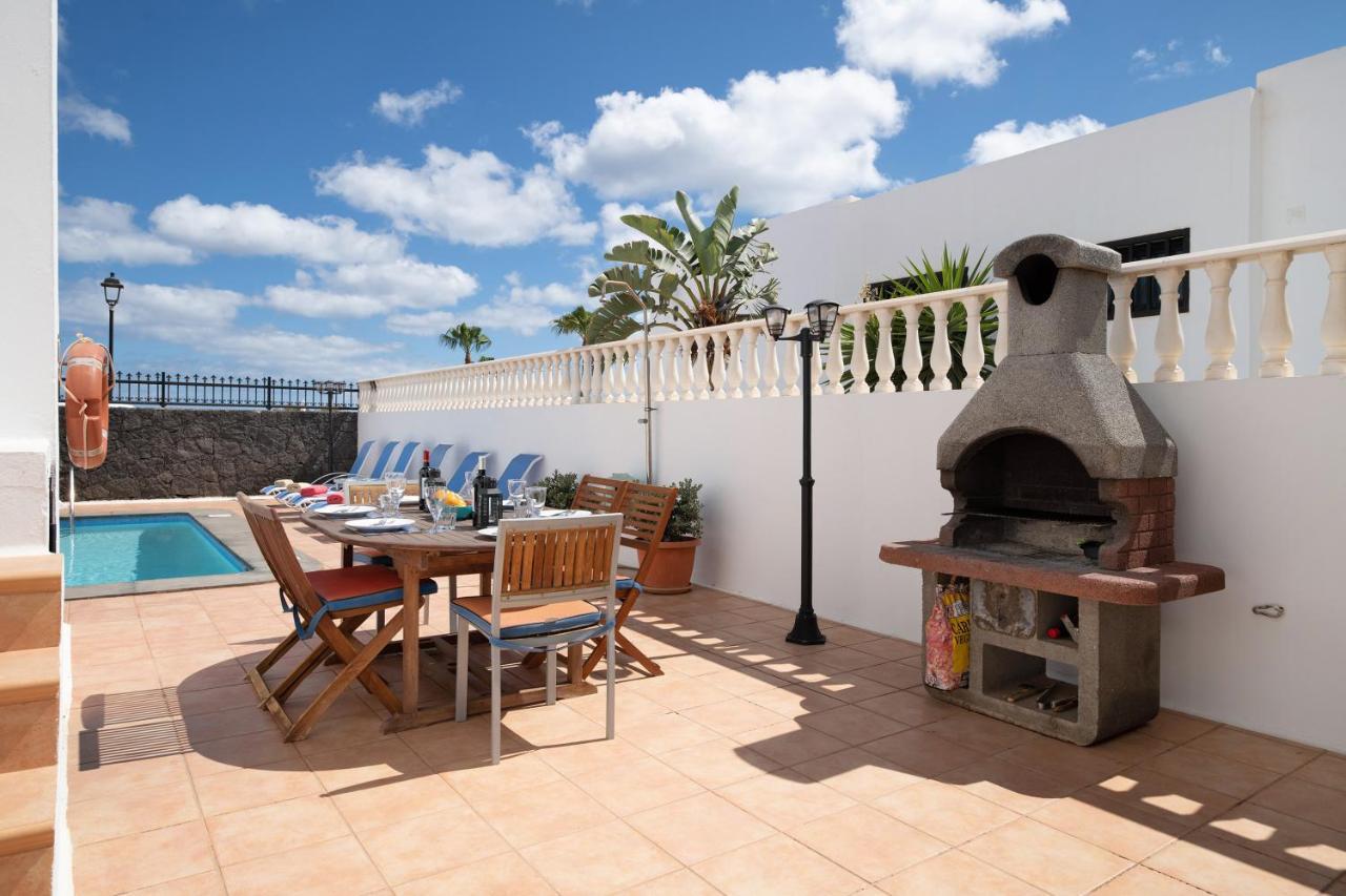 Villa Carolina Tias Exterior photo