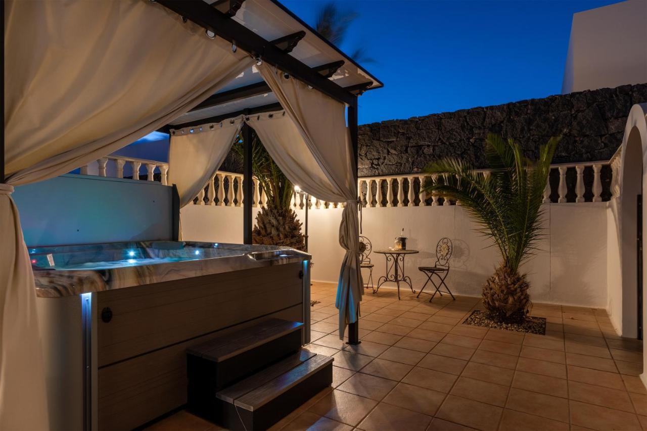 Villa Carolina Tias Exterior photo